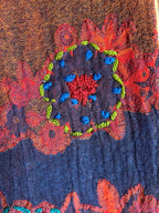 The Blue Turban - Wollen sjaal met ambachtelijk borduursel*