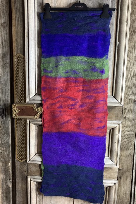 MooiVilt – Gevilte shawl multicolor gestreept*