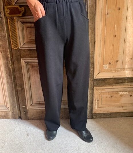 Geesje Sturre – Wijde broek wol 625658 – Zwart #100