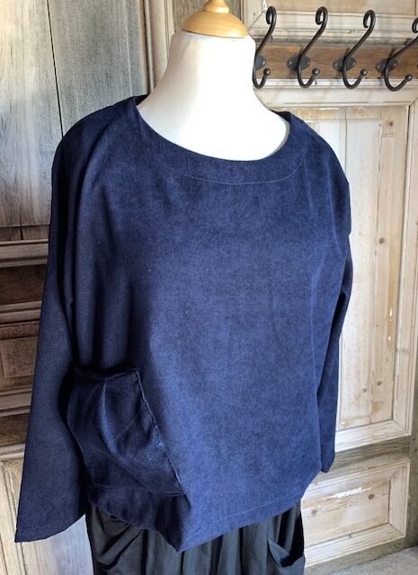 Normal Crazy top Nawa D. blue