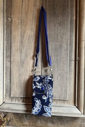 LIEZ -  handmade - Telefoontasje - Donkerblauw