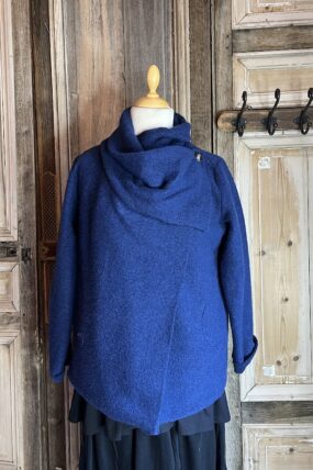 MB style - Jasje wol - Donkerblauw