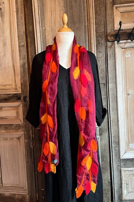 MooiVilt – gevilt sjaal op zijde – Rood/Oranje*